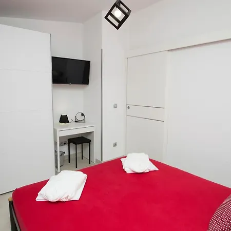 Villa Fides With Private Pool, Garden And Sea View *