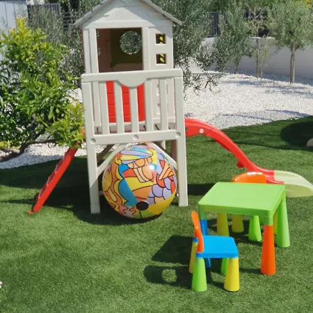 Villa Fides With Private Pool, Garden And Sea View *