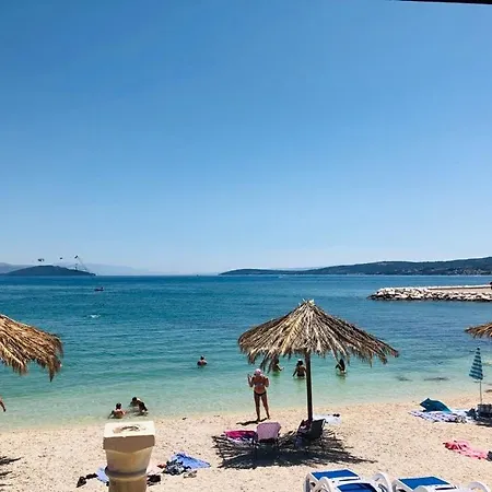 Fides With Private Pool, Garden And Sea View Villa *