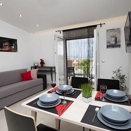 Fides With Private Pool, Garden And Sea View Villa